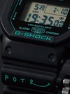 Het Casio G-Shock x Porter Kobe DW-5600 horloge. (Afbeeldingsbron: PR Times)