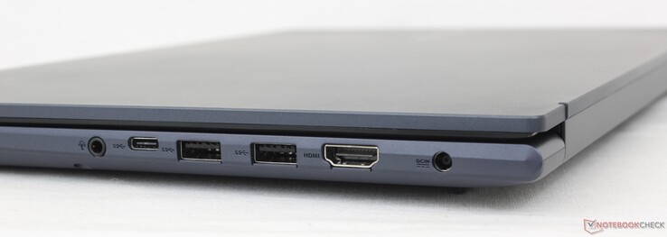 Rechts: 3,5 mm headset, USB-C 3.2 Gen. 1, 2x USB-A 3.2 Gen. 1, HDMI 1.4, AC-adapter