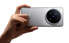 De X300 en X300 Pro zijn Vivo&#039;s volgende X-serie toestellen na de X200 Ultra, op de foto. (Afbeeldingsbron: Vivo)
