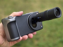 Vivo&#039;s nieuwste externe smartphone lenskit. (Afbeeldingsbron: Notebookcheck)