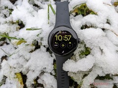 De Pixel Watch heeft een lange weg afgelegd sinds onze review van vorig jaar. (Afbeelding bron: NotebookCheck)