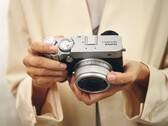 De Fujifilm GFX100RF heeft een 102 MP middenformaat sensor in een compacte behuizing. (Afbeeldingsbron: Fujifilm)