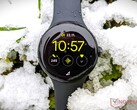 Google zal de Pixel Watch, afgebeeld, naar verwachting dit najaar vervangen. (Beeldbron: NotebookCheck)