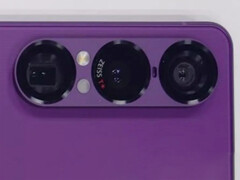 De Xperia 1 VII is al gefotografeerd op weg naar zijn release. (Afbeeldingsbron: via Sumaho Digest - bewerkt)