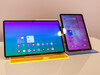 De Galaxy Tab S11 Ultra naast de Tab S11 (bron: Daniel Schmidt)