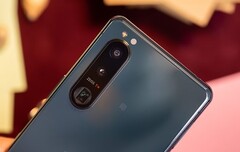 De Sony Xperia 5 III werd vorig jaar uitgebracht. (Bron: NextPit)