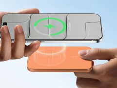 Anker Nano Power Bank (5K, MagGo, Slim) in Cosmic Orange