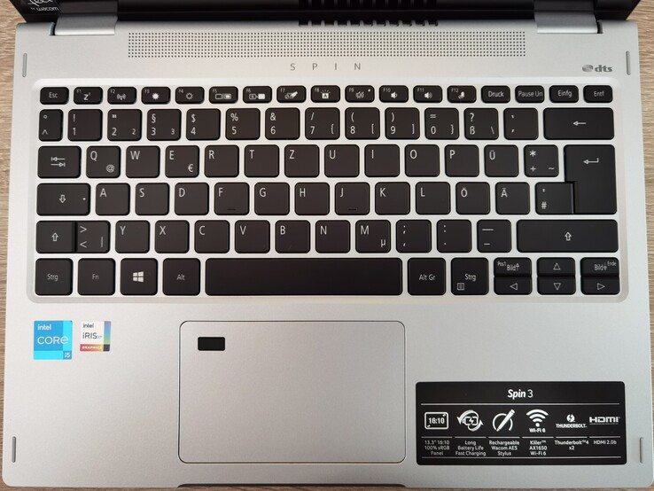 Een anti-slip toetsenbord met heldere verlichting dat gevoelig is voor vingerafdrukken.