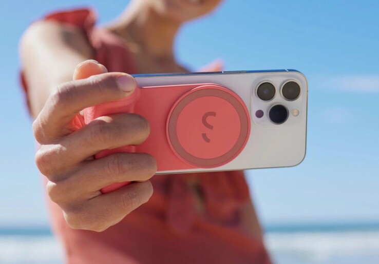 Qi2 maakt het gebruik van magnetische accessoires mogelijk, zoals de SnapGrip. (Afbeeldingsbron: Shiftcam)