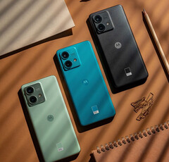 Motorola biedt de Ege 40 Neo aan in drie Pantone-kleuropties. (Afbeelding bron: Motorola)