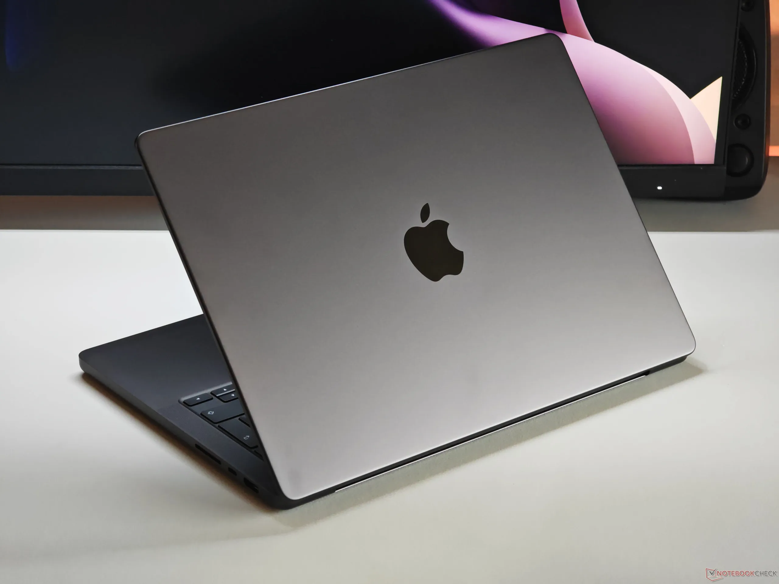 Applede nieuwe MacBook Pro 14 M5 heeft alleen zin in de