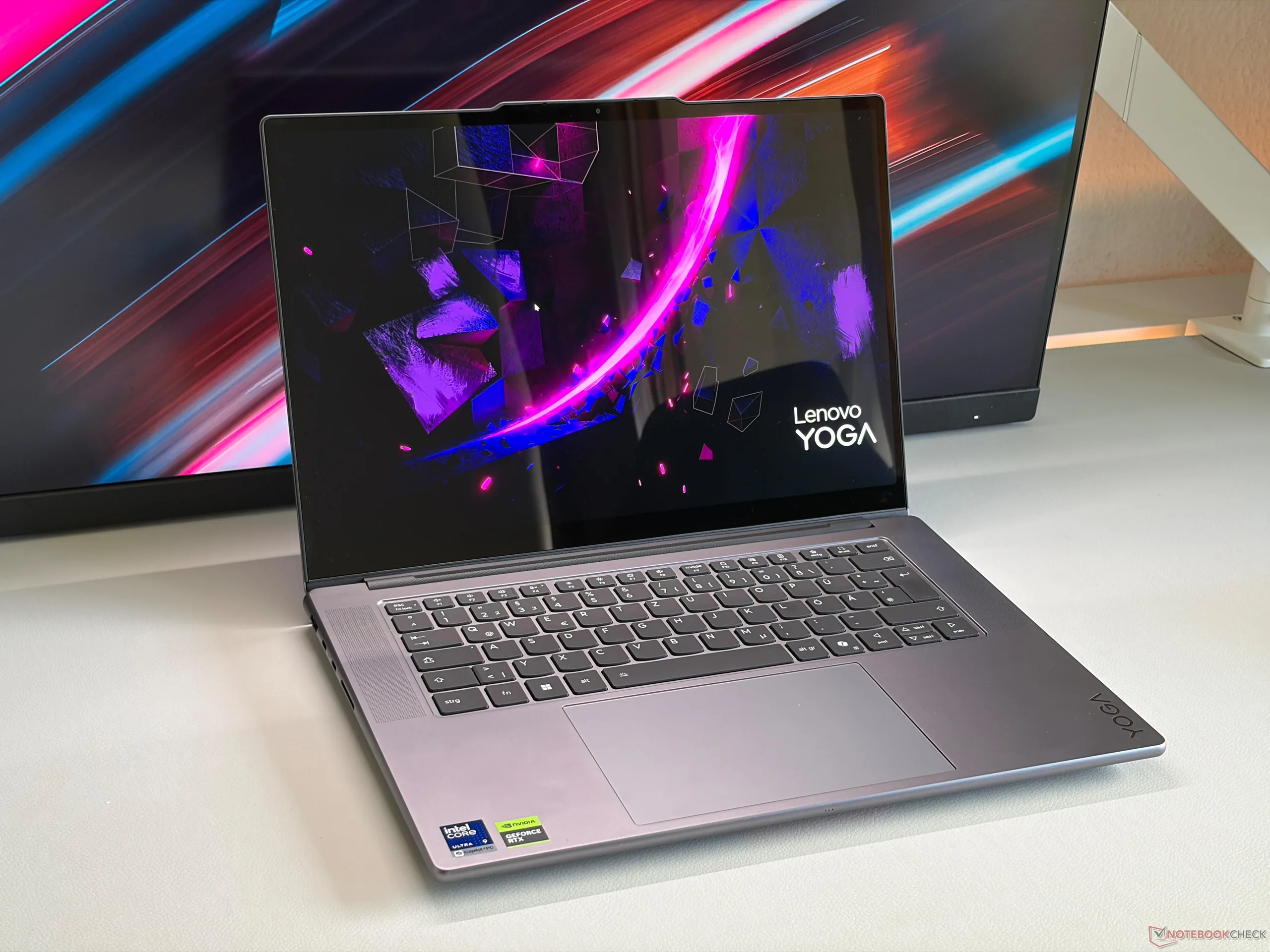 Lenovo Yoga Pro 7 15IPH11 - Notebookcheck.nl